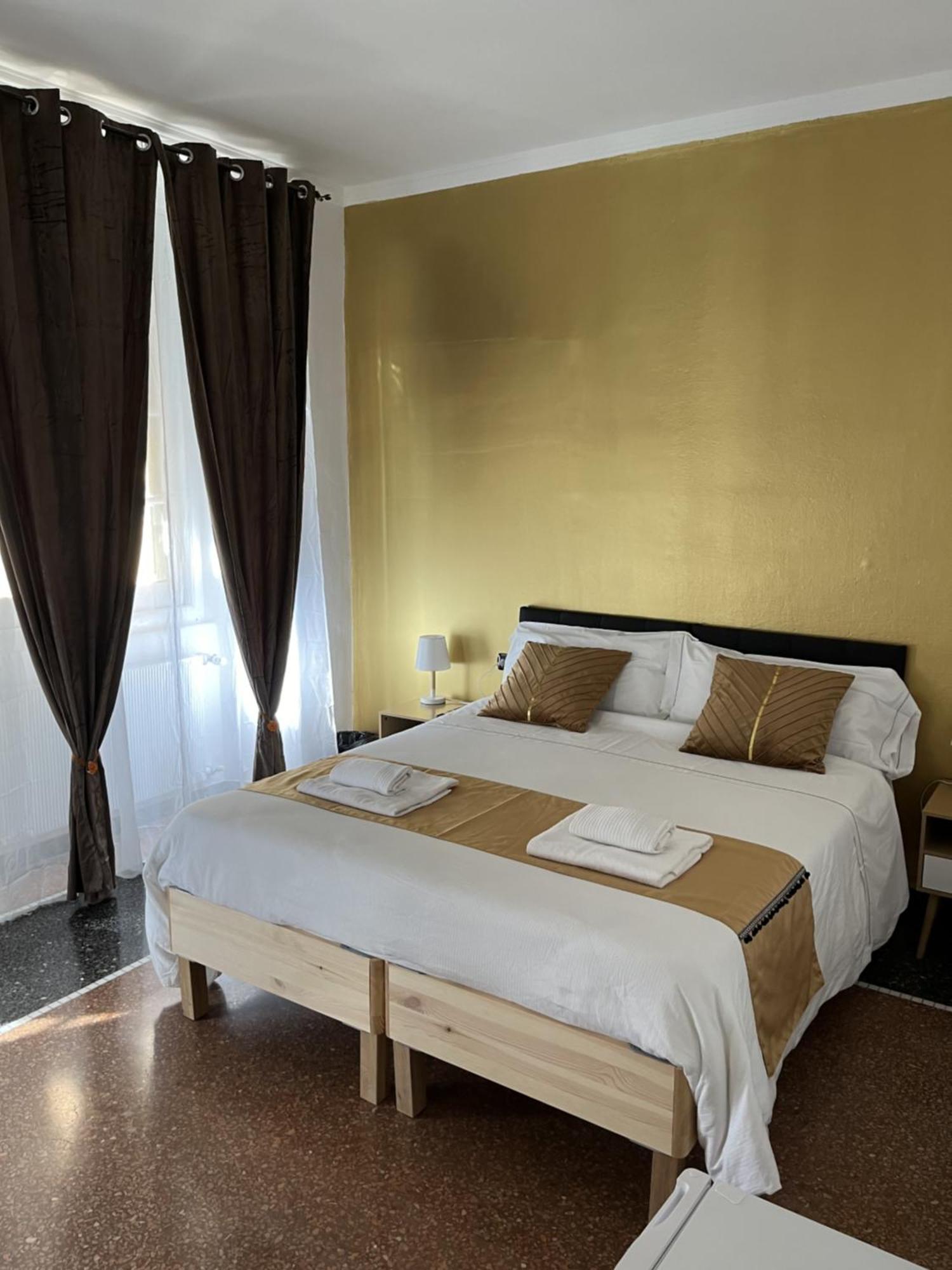 Genova Gold Rooms Dış mekan fotoğraf